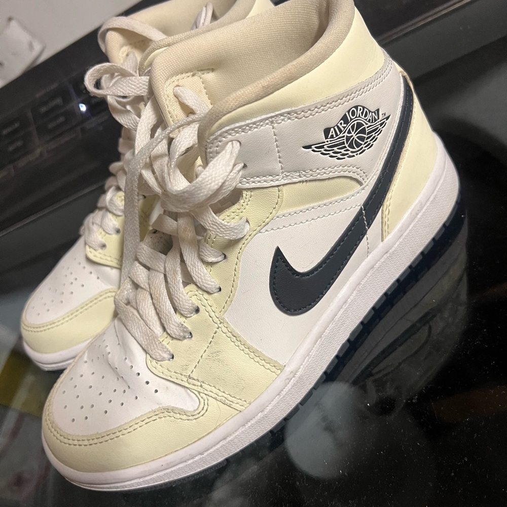 Nike Air Jordan Cream and Black High-Tops